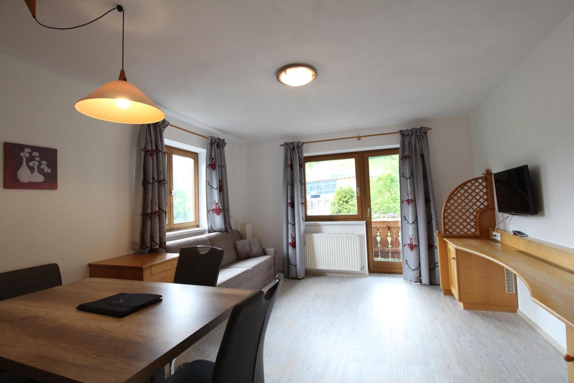 Appartements Alpenland Lermoos Exterior photo